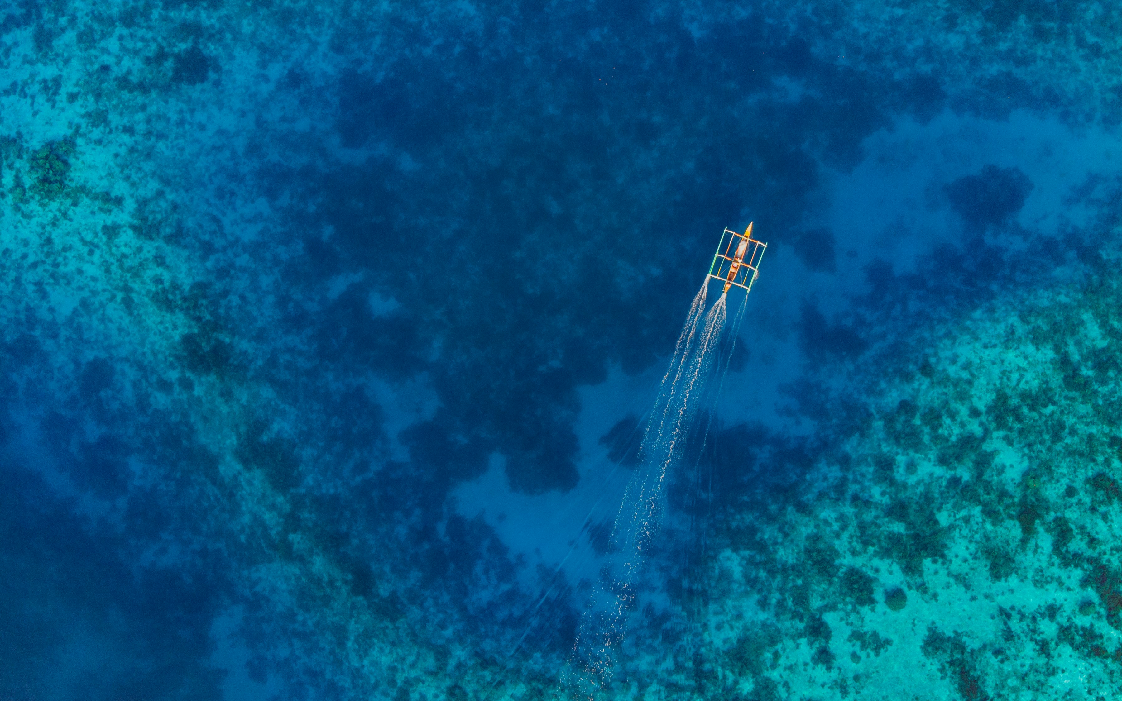 aerial-view photography of boat on sea